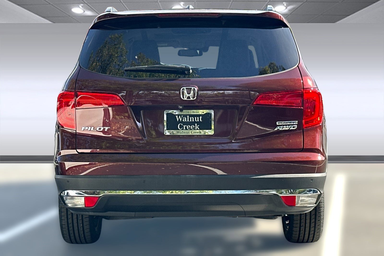 Used 2017 Honda Pilot Touring image 8