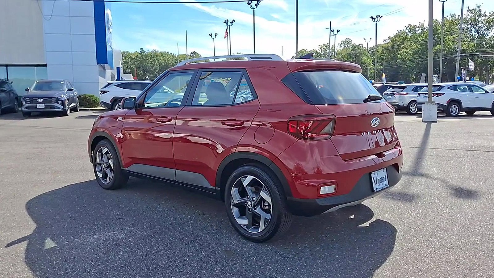 Certified 2022 Hyundai Venue Limited image 6