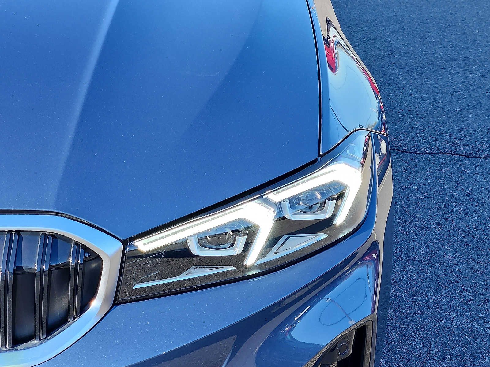 Used 2026 BMW 330i xDrive Sedan w/ Convenience Package image 9