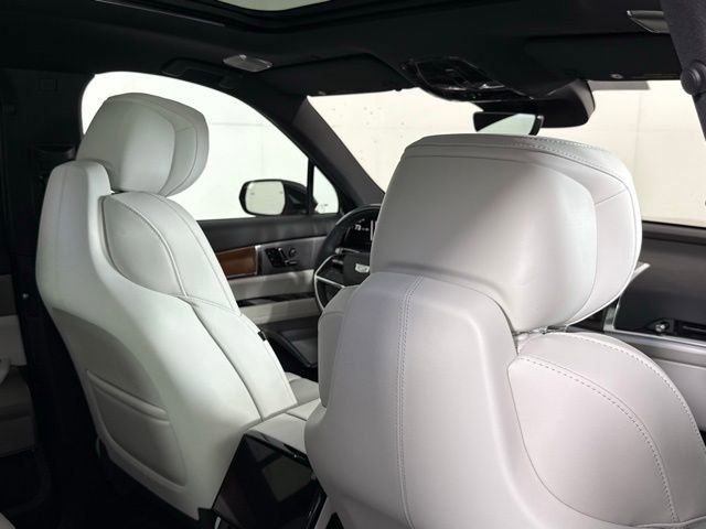 New 2026 Cadillac Vistiq Luxury image 30