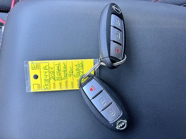 Used 2024 Nissan Frontier Pro-X image 11