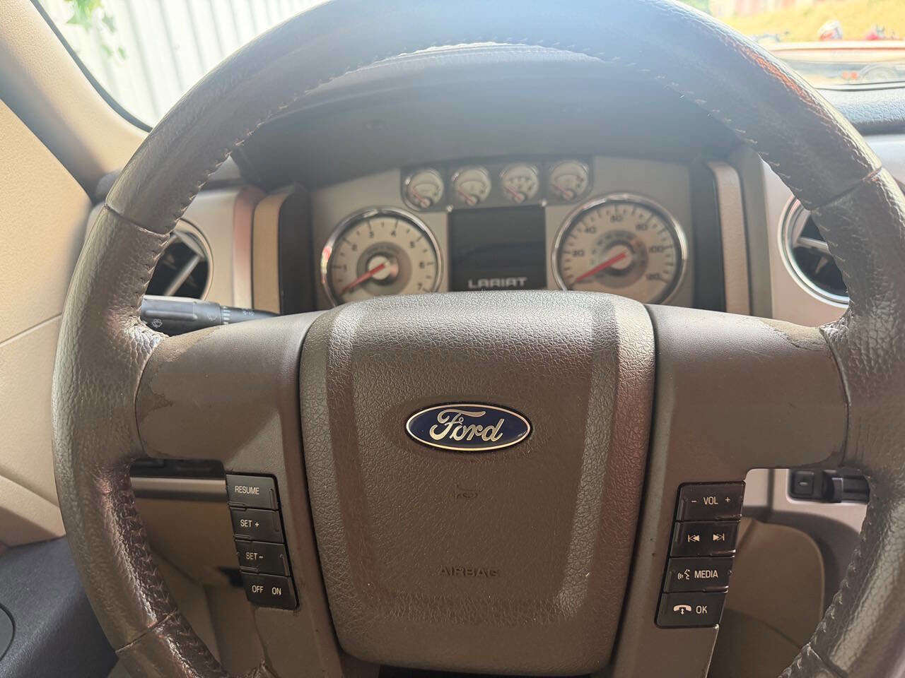 Used 2010 Ford F150 Lariat RWD image 18