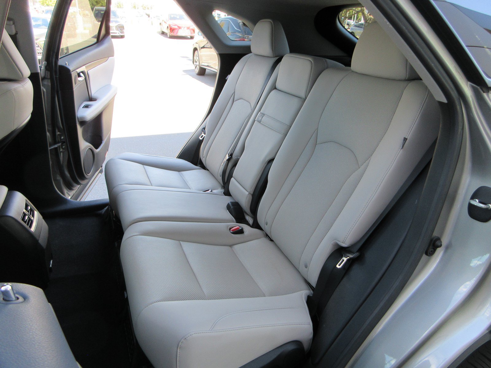Used 2022 Lexus RX 450h AWD w/ Premium Package image 22