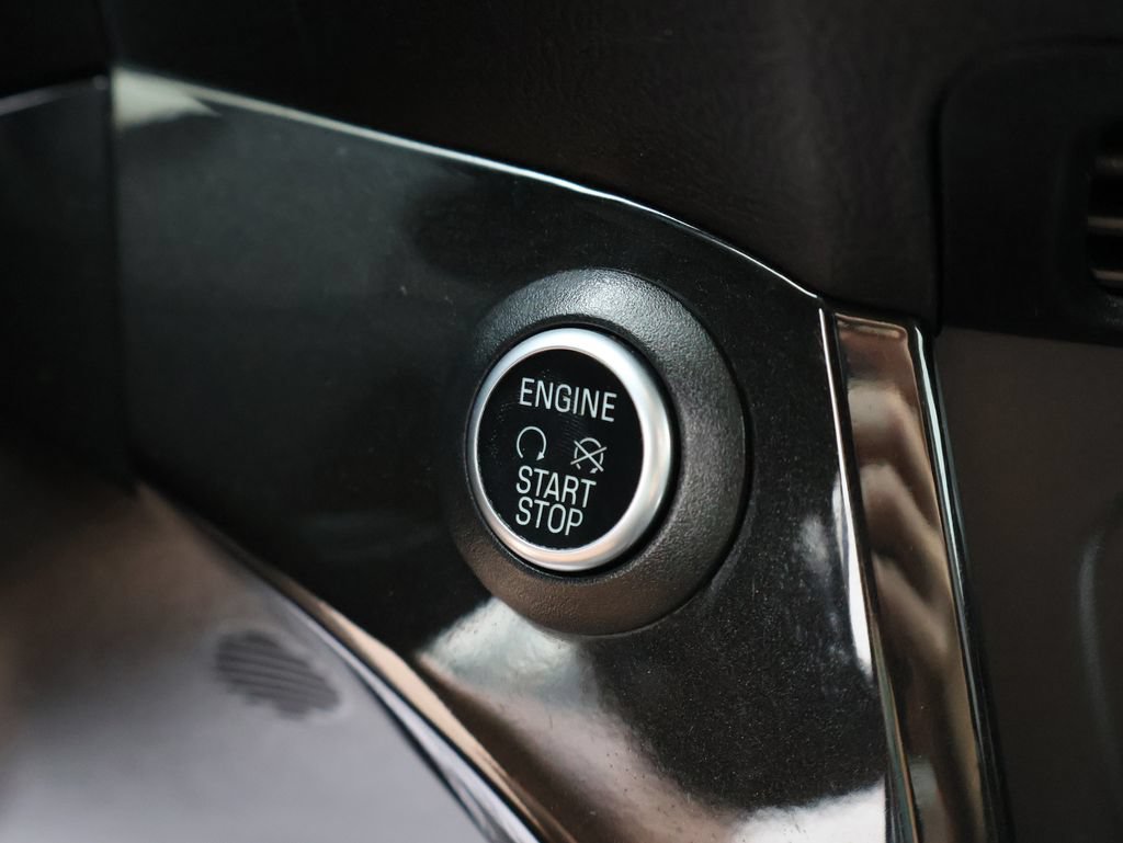 Used 2019 Ford Escape Titanium FWD image 22