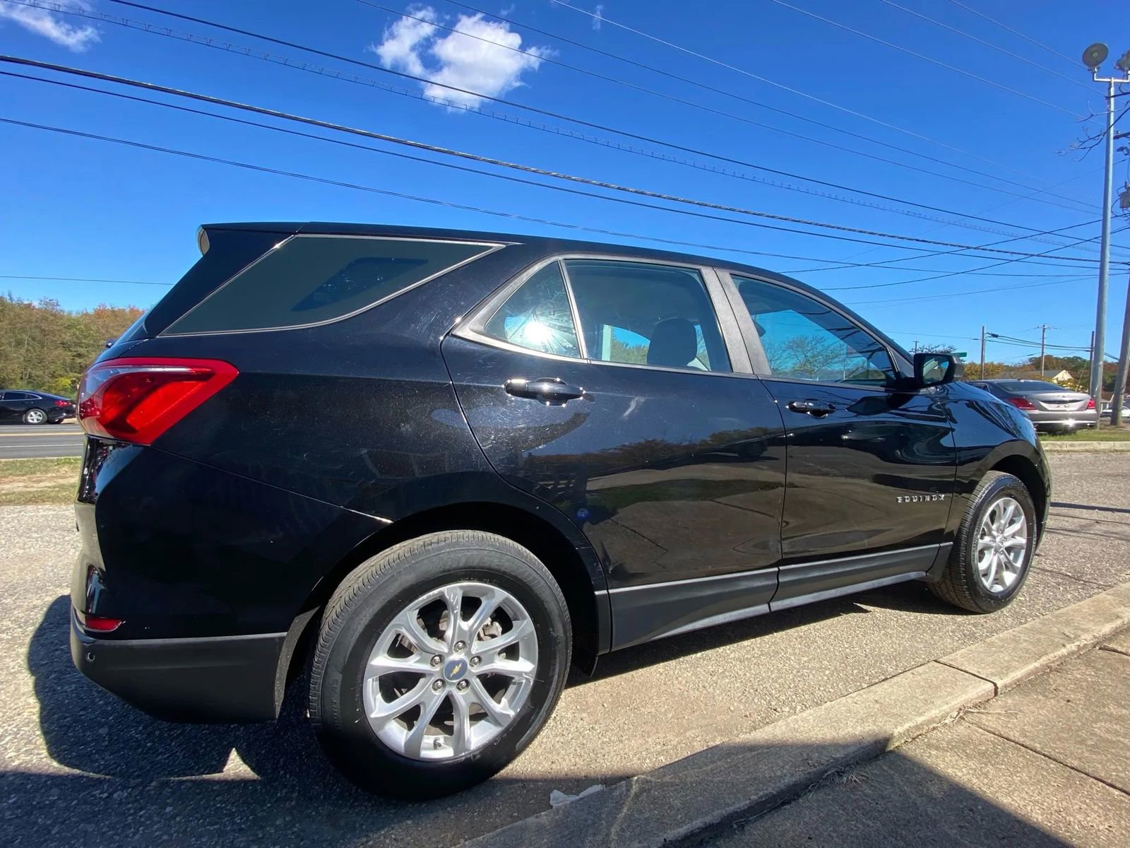Used 2021 Chevrolet Equinox LS image 7