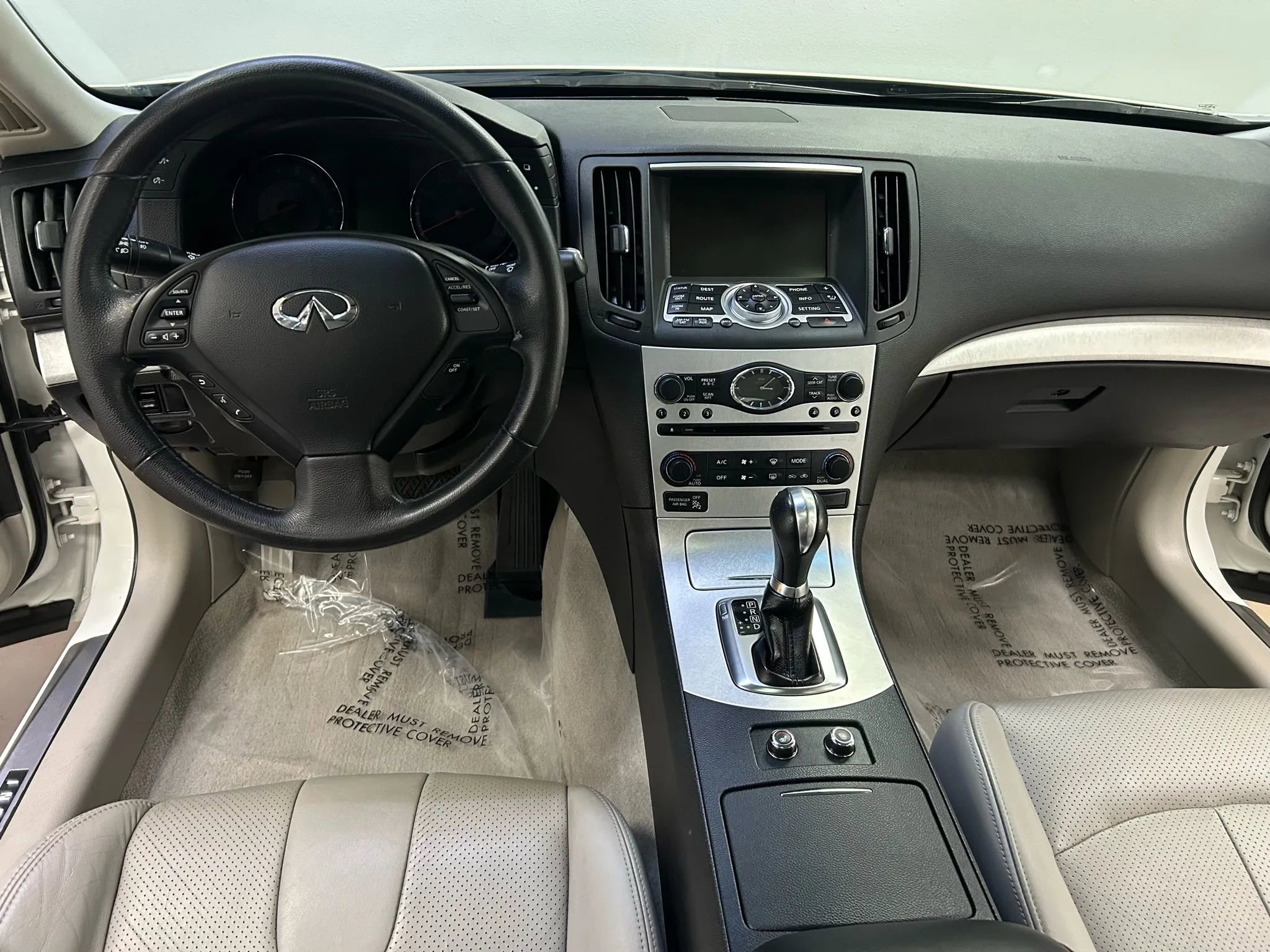 Used 2009 INFINITI G37 Journey w/ Premium Pkg image 7