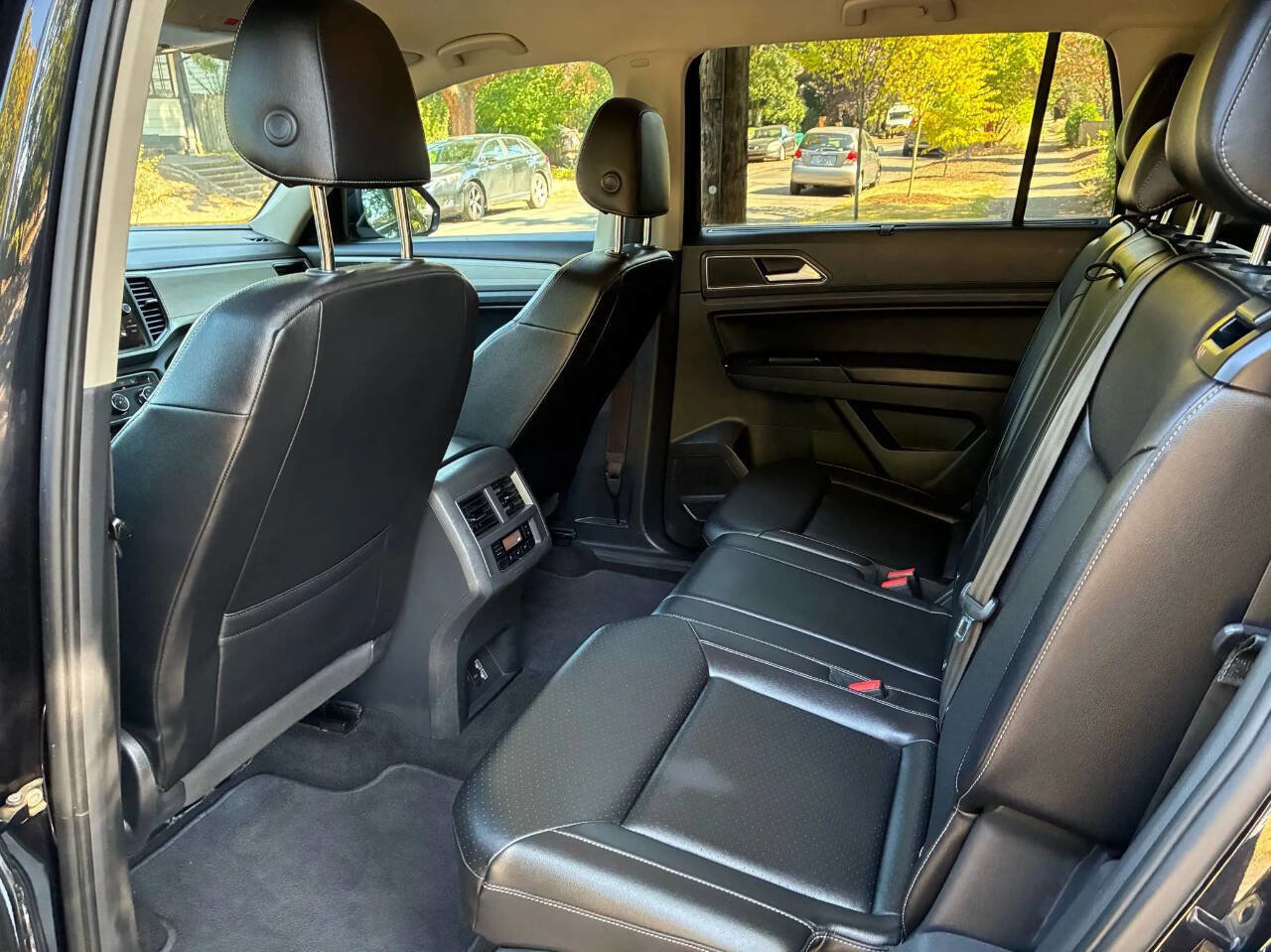 Used 2018 Volkswagen Atlas SE image 12