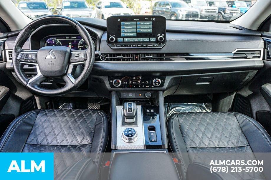 Used 2023 Mitsubishi Outlander SEL image 28