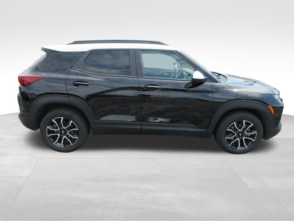 Certified 2023 Chevrolet TrailBlazer ACTIV w/ Convenience Package FWD image 6
