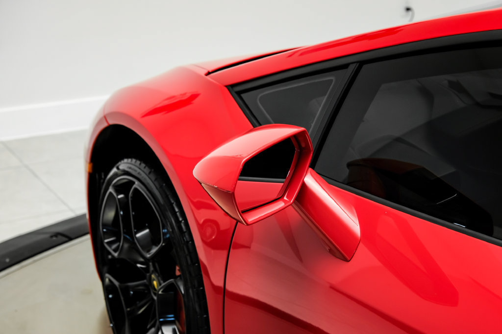 Used 2018 Lamborghini Huracan LP 580-2 RWD image 37