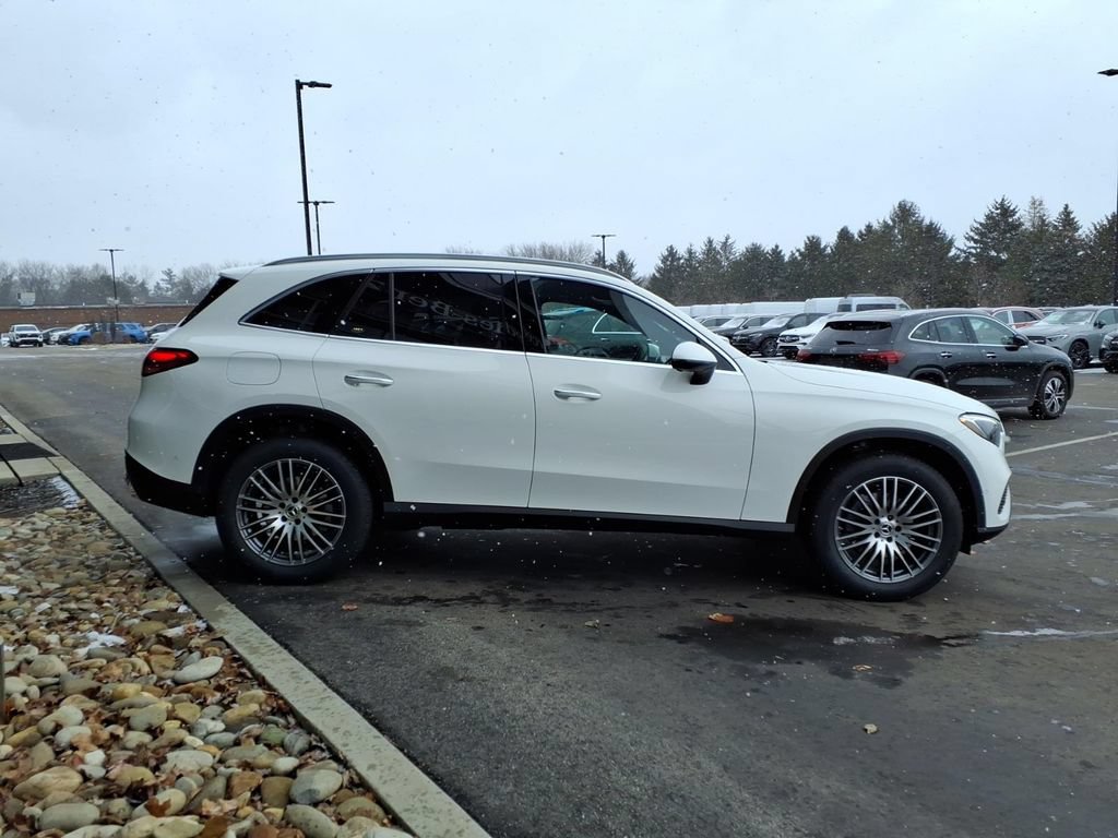 New 2026 Mercedes-Benz GLC 300 4MATIC image 7