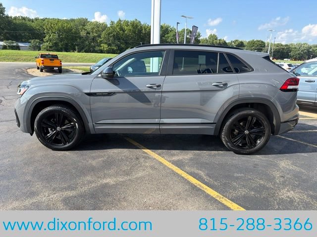 Used 2023 Volkswagen Atlas Cross Sport SEL R-Line AWD/4WD image 5