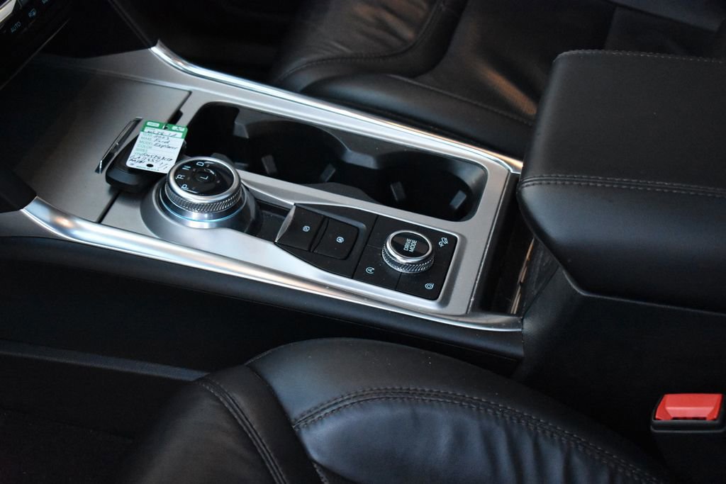 Used 2023 Ford Explorer Platinum w/ Technology Package AWD/4WD image 27