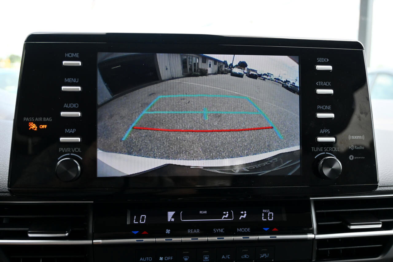 Used 2021 Toyota Sienna LE image 29