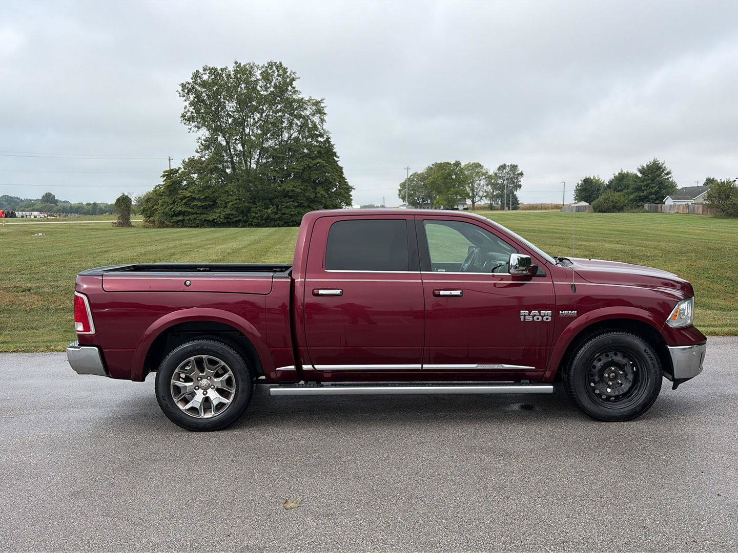 Used 2017 RAM 1500 Limited AWD/4WD image 9