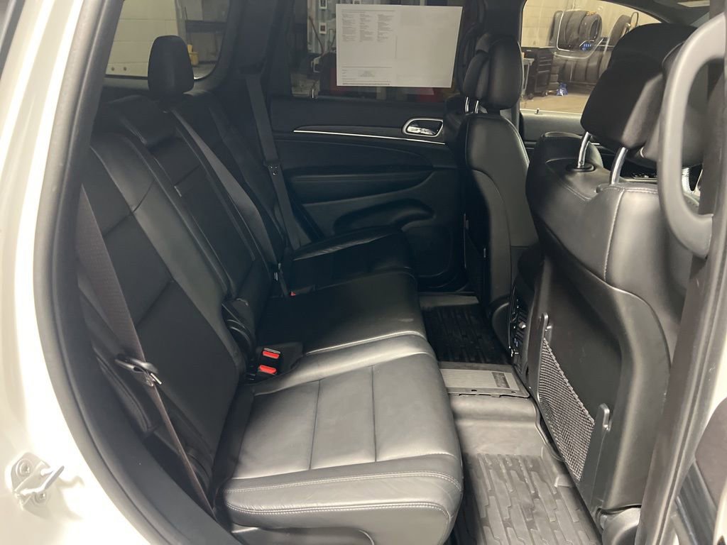 Used 2020 Jeep Grand Cherokee Limited RWD image 10