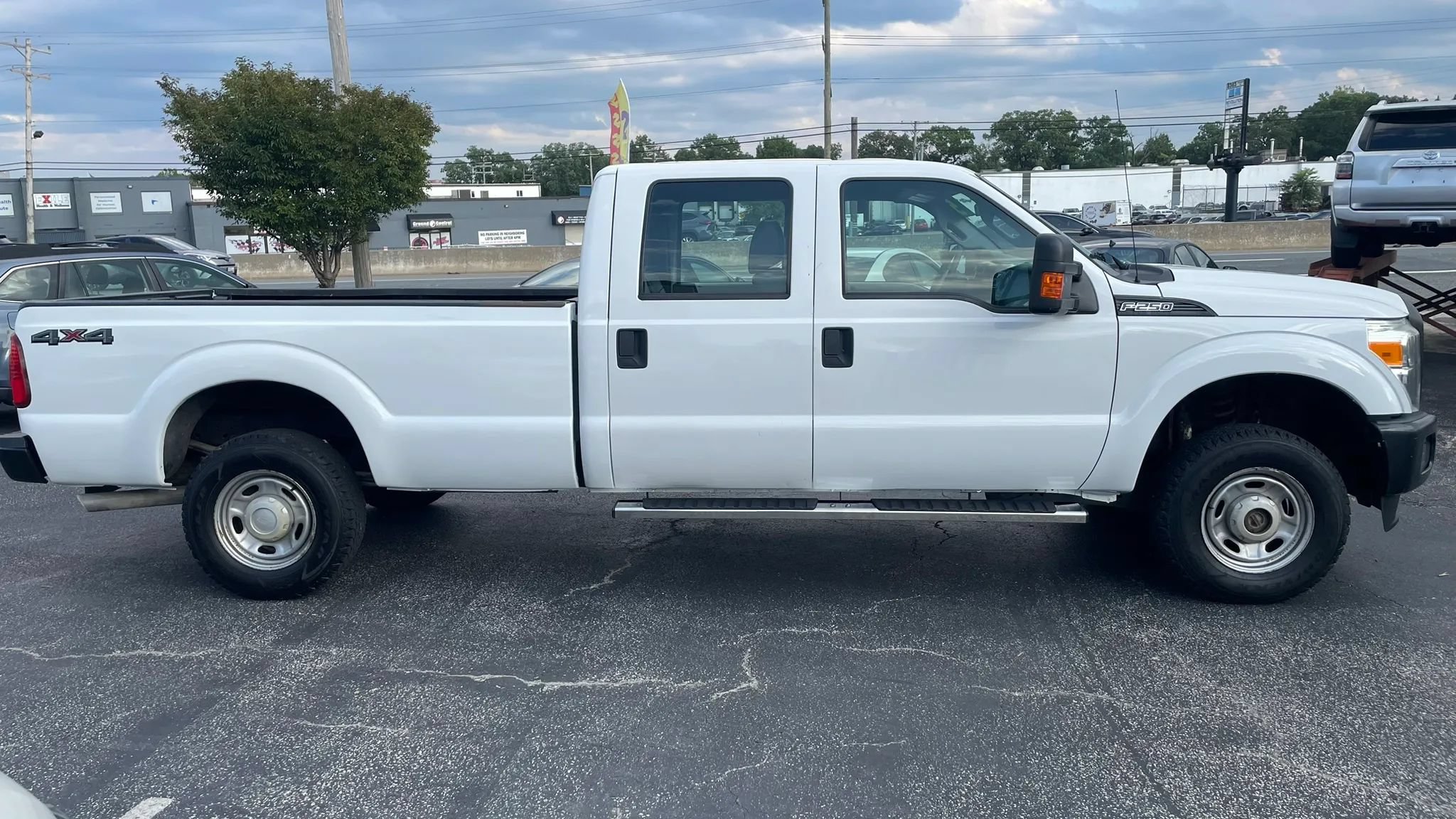 Used 2015 Ford F250 XL w/ Power Equipment Group AWD/4WD image 4