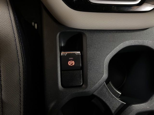 Certified 2025 Subaru Forester Premium image 28