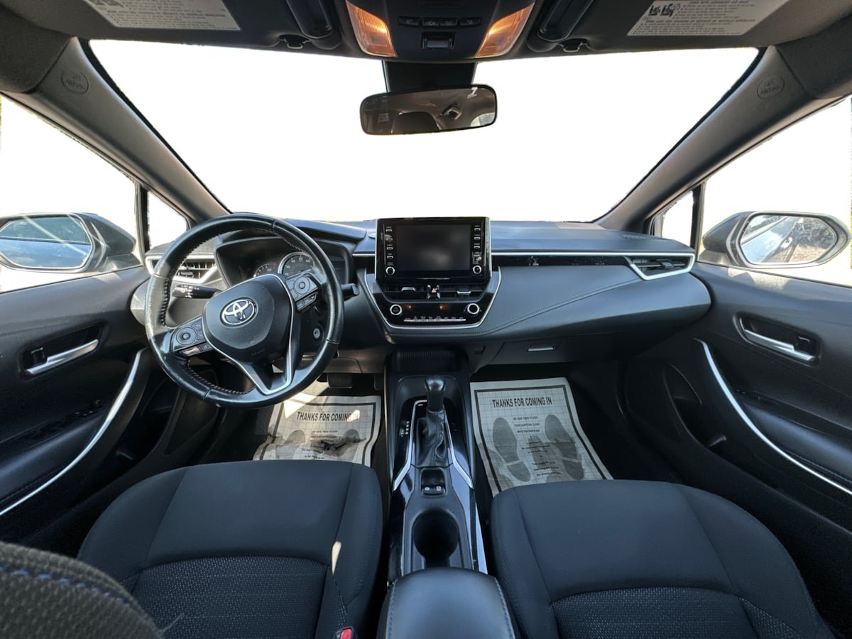 Used 2020 Toyota Corolla LE FWD image 13