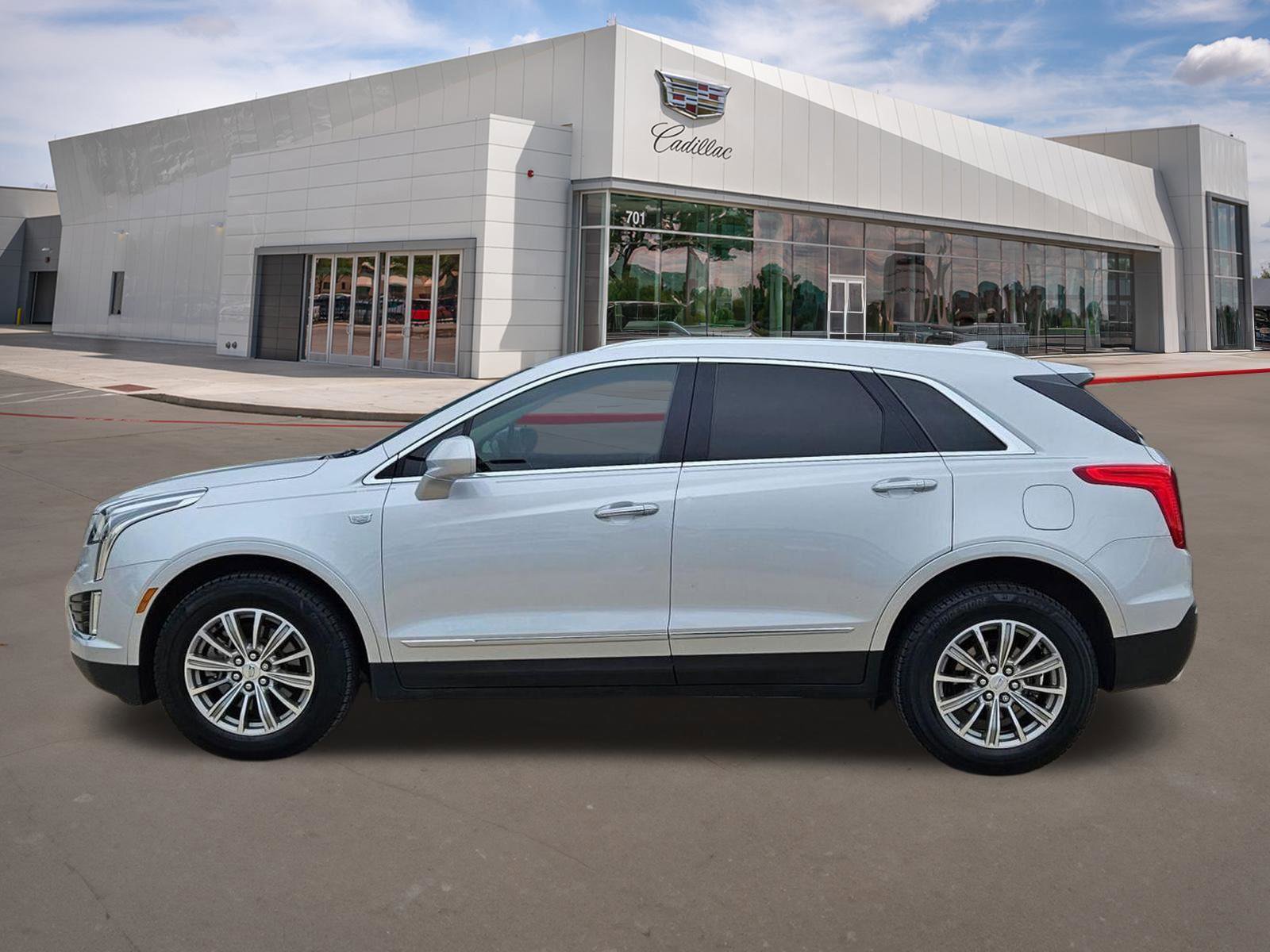 Used 2019 Cadillac XT5 Luxury FWD image 3