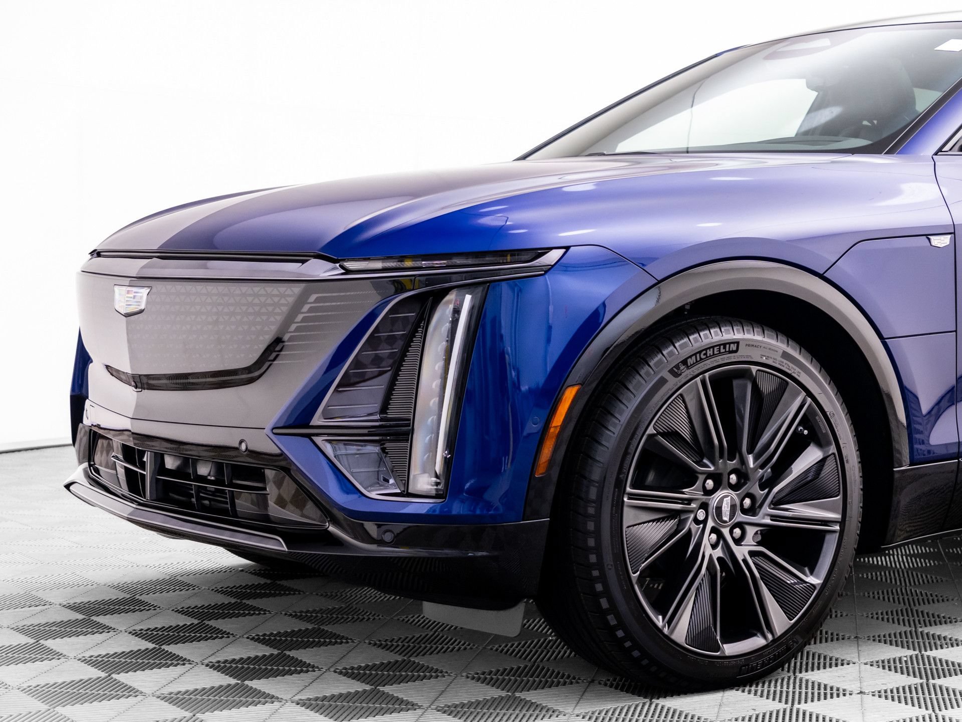 New 2027 Cadillac Lyriq Signature Sport AWD/4WD image 37