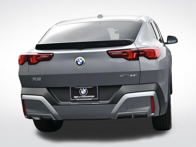 New 2026 BMW X2 xDrive28i w/ Technology Package AWD/4WD image 4