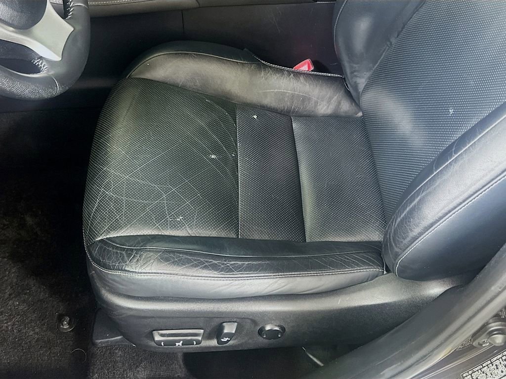 Used 2011 Lexus CT 200h image 20