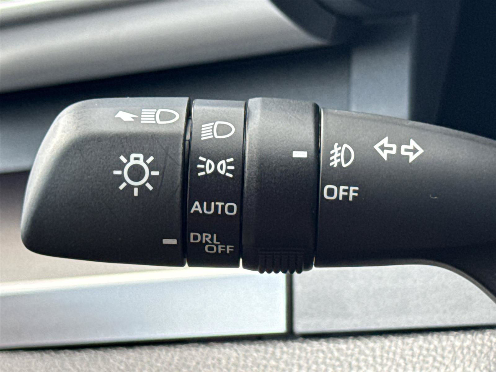 Used 2026 Toyota Tacoma TRD Sport w/ TRD Sport Premium Package AWD/4WD image 6