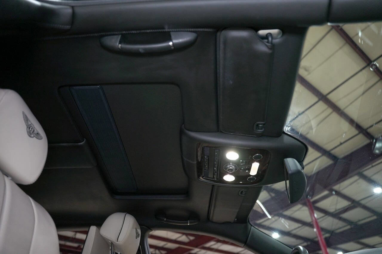 Used 2014 Bentley Flying Spur W12 image 38