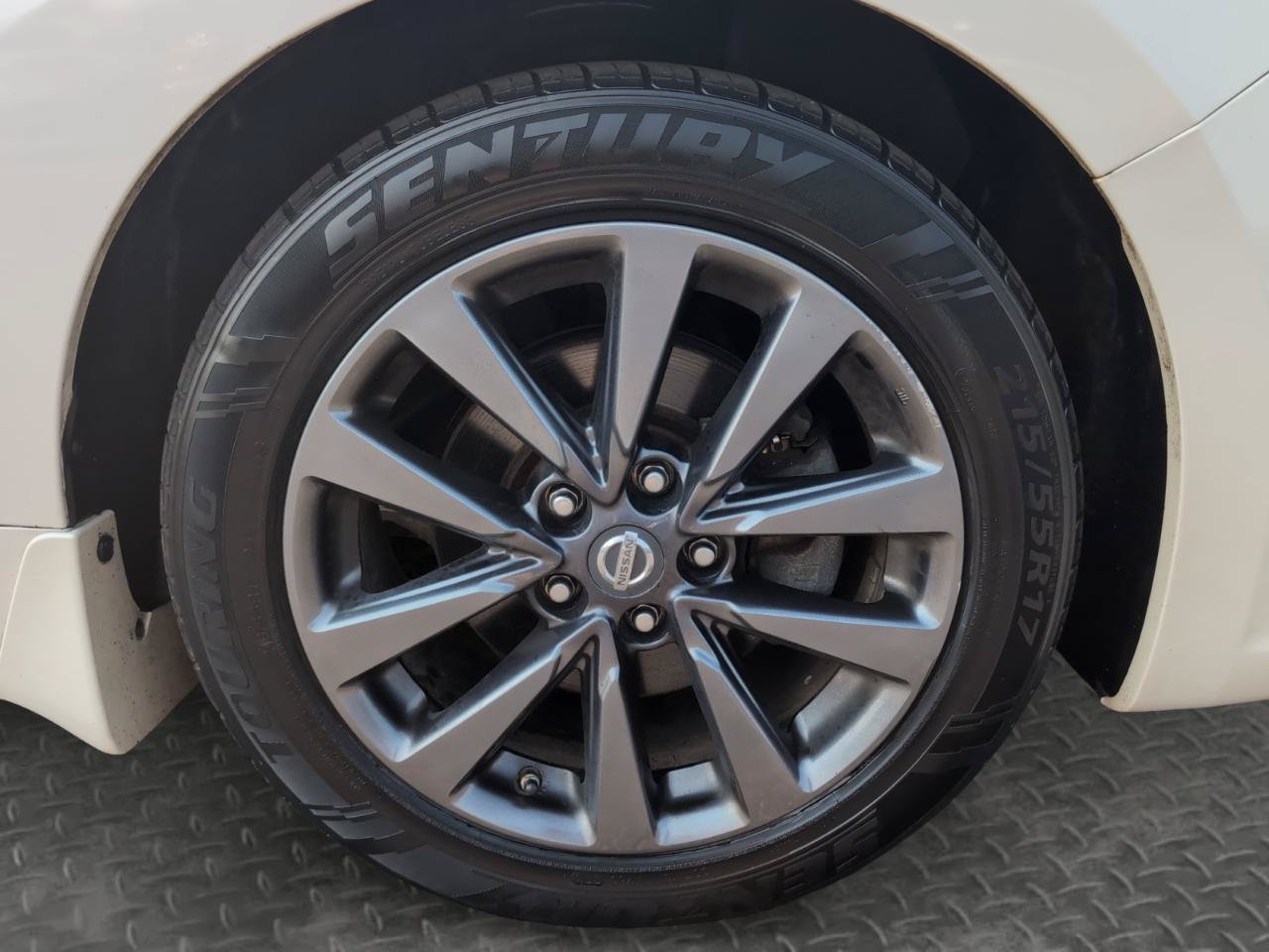 Used 2016 Nissan Altima 2.5 SV FWD image 28