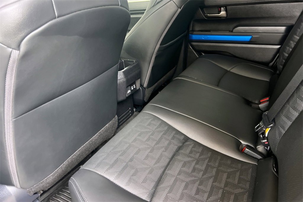 Certified 2025 Toyota Tacoma TRD Off-Road image 15