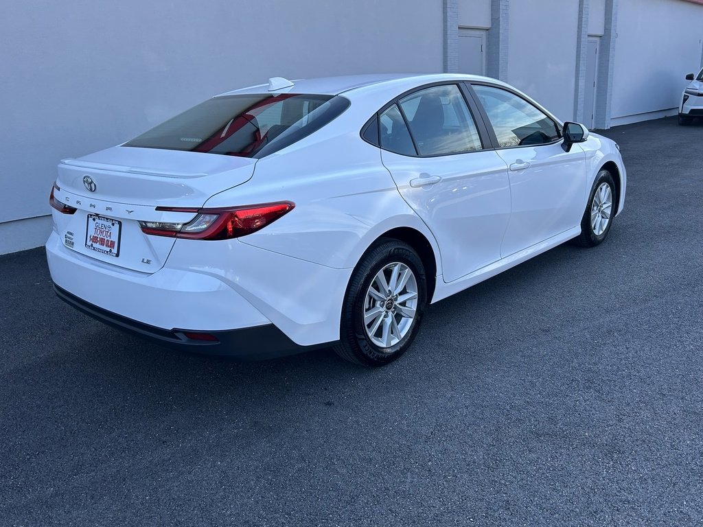 Used 2025 Toyota Camry LE w/ Convenience Package image 5