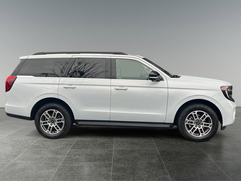 Used 2025 Ford Expedition Active image 8
