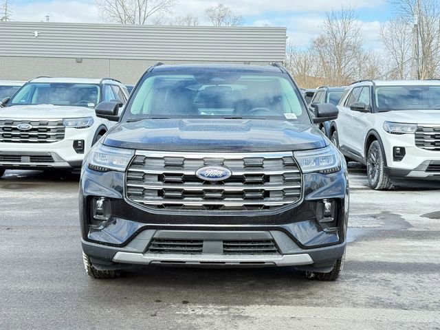 New 2026 Ford Explorer Active w/ Active Comfort Package AWD/4WD image 2