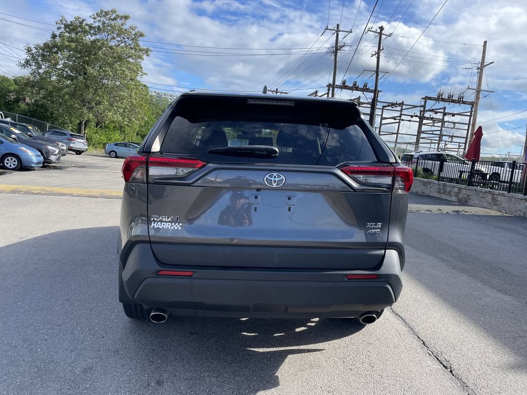 Certified 2019 Toyota RAV4 XLE Premium w/ Cold Weather Package AWD/4WD image 4