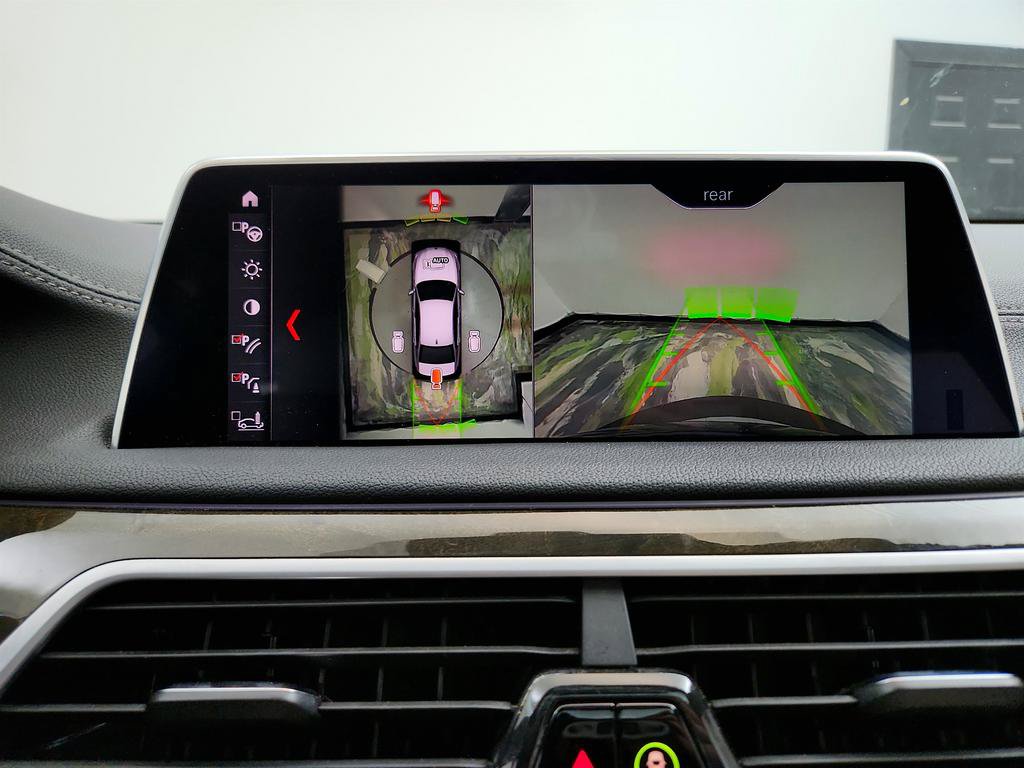 Used 2019 BMW 740i w/ M Sport Package RWD image 18