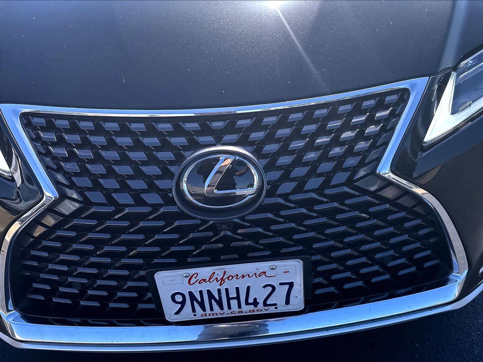 Used 2021 Lexus RX 350L Premium w/ Premium Package AWD/4WD image 31