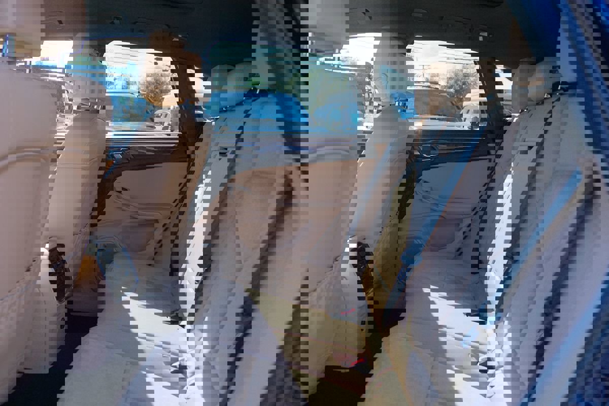 Used 2021 Porsche Macan image 37