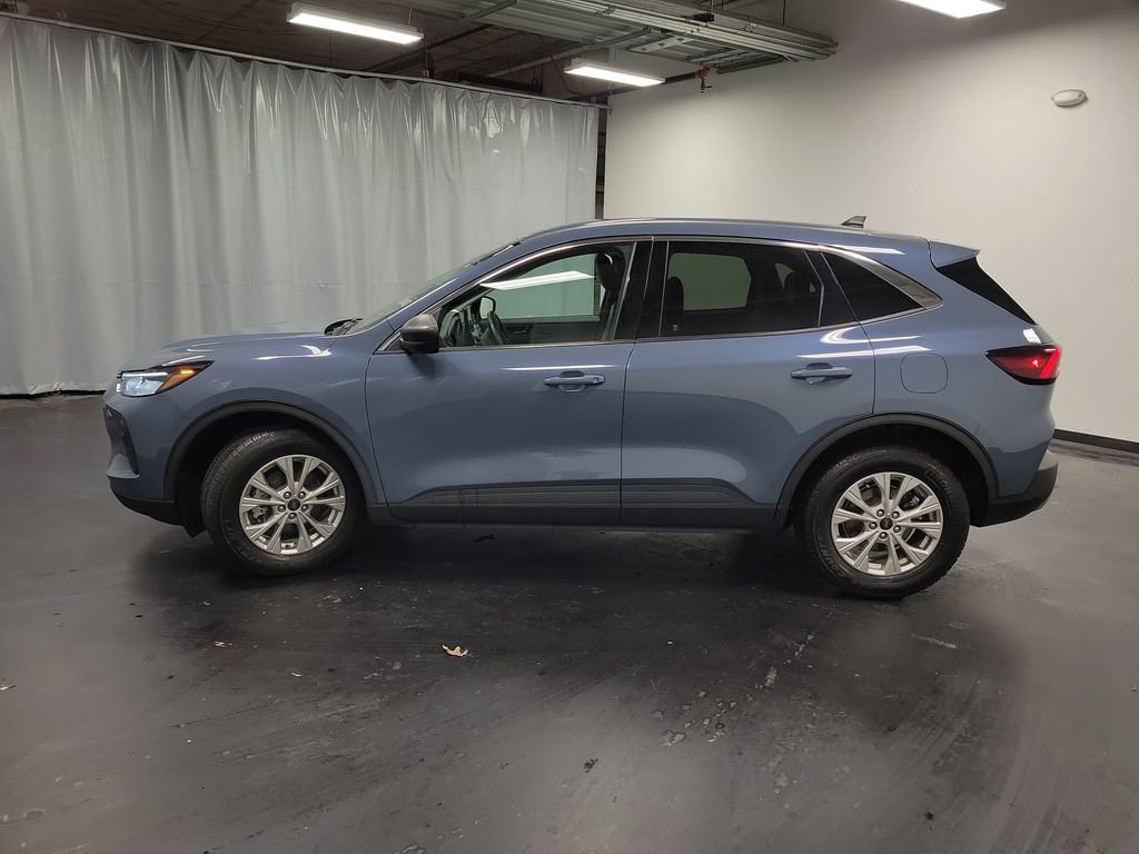 Used 2023 Ford Escape Active image 5