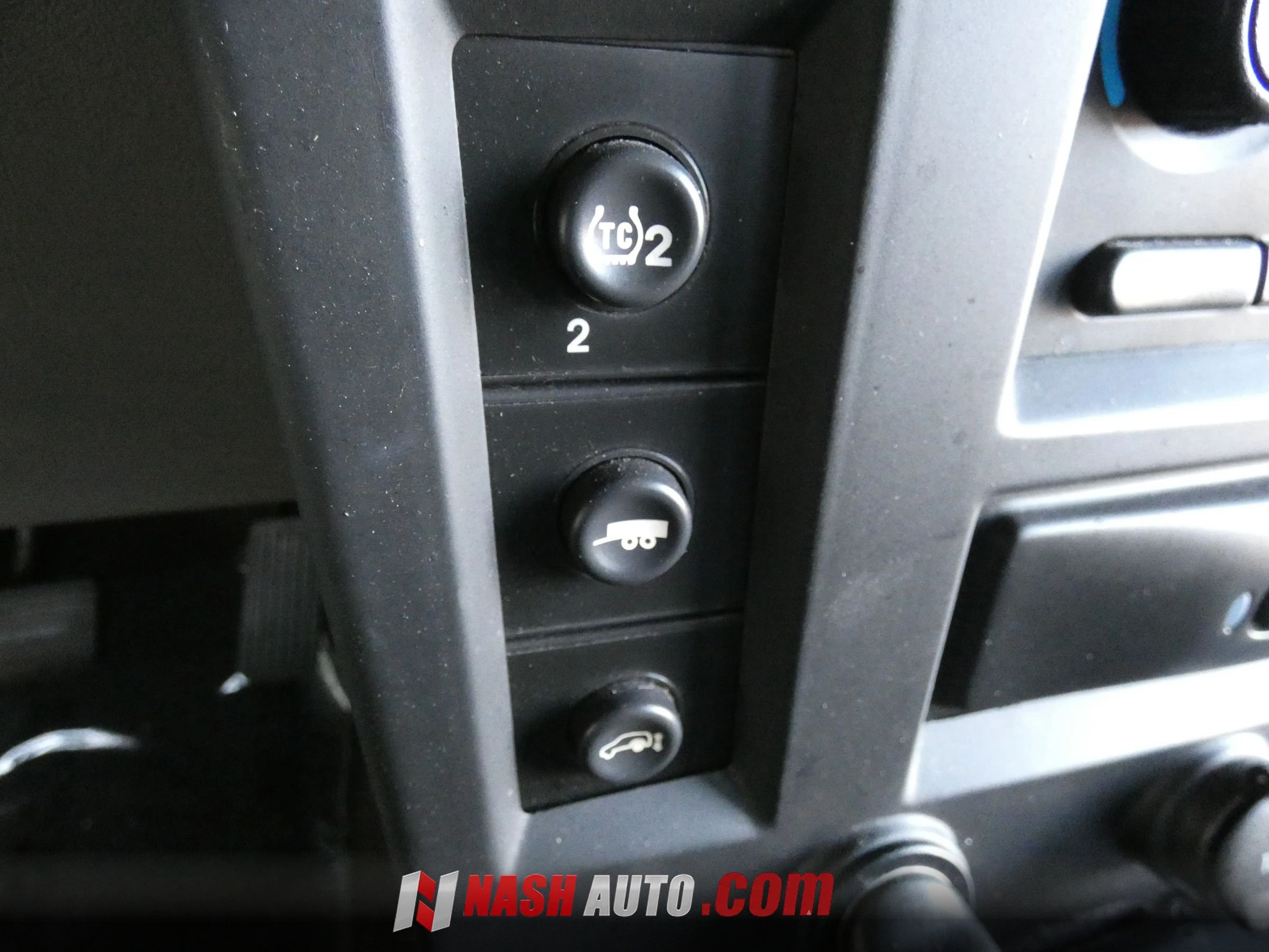 Used 2005 HUMMER H2 w/ Preferred Equipment Group AWD/4WD image 54