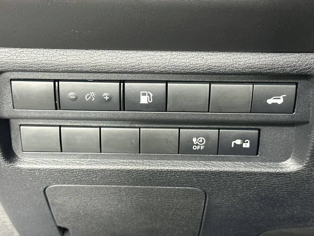 Used 2024 Mitsubishi Outlander SE AWD/4WD image 22