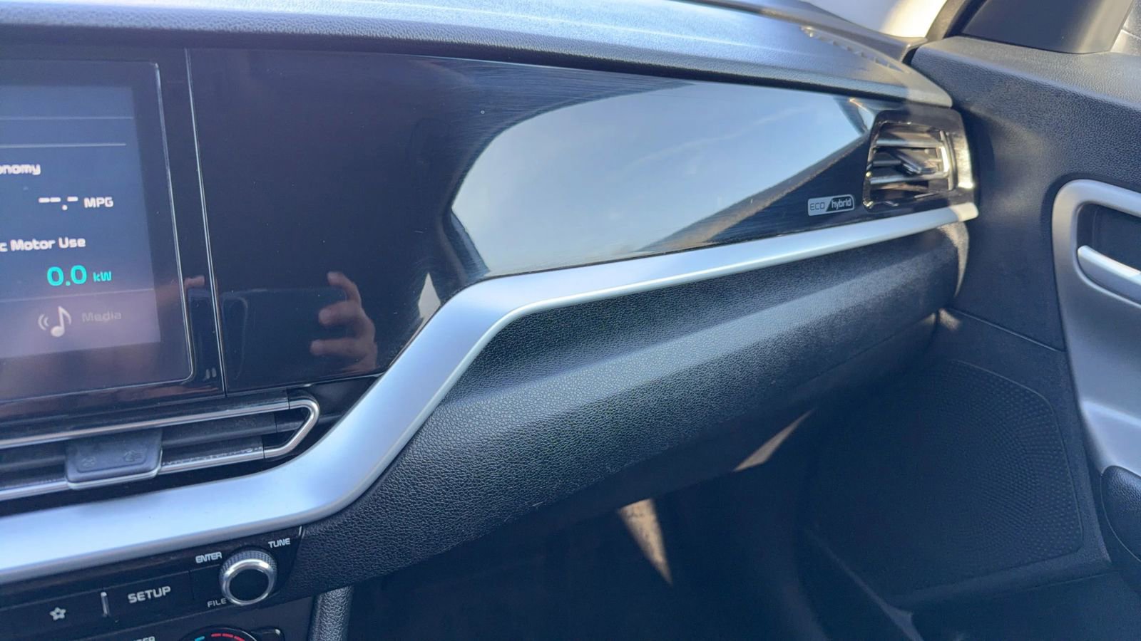 Used 2020 Kia Niro LX FWD image 22