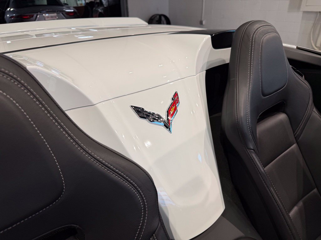 Used 2019 Chevrolet Corvette Stingray Convertible w/ Battery Protection Package RWD image 39
