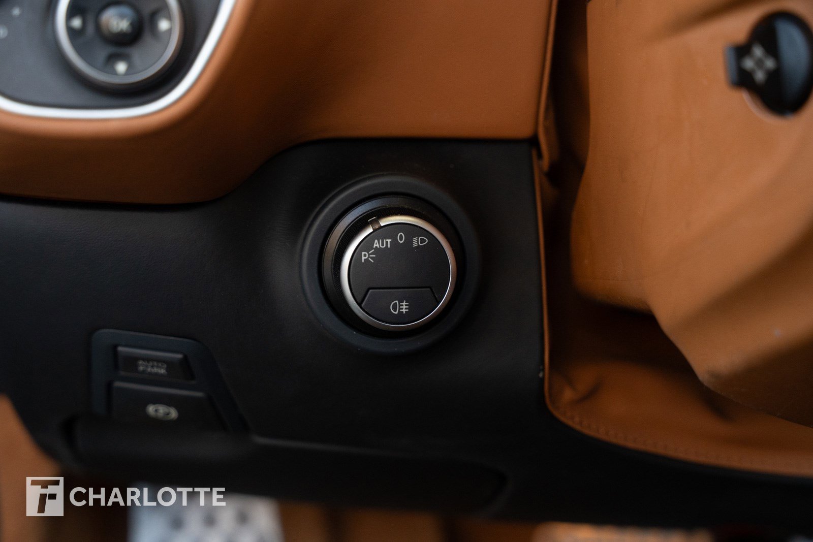 Used 2016 Ferrari California T image 27