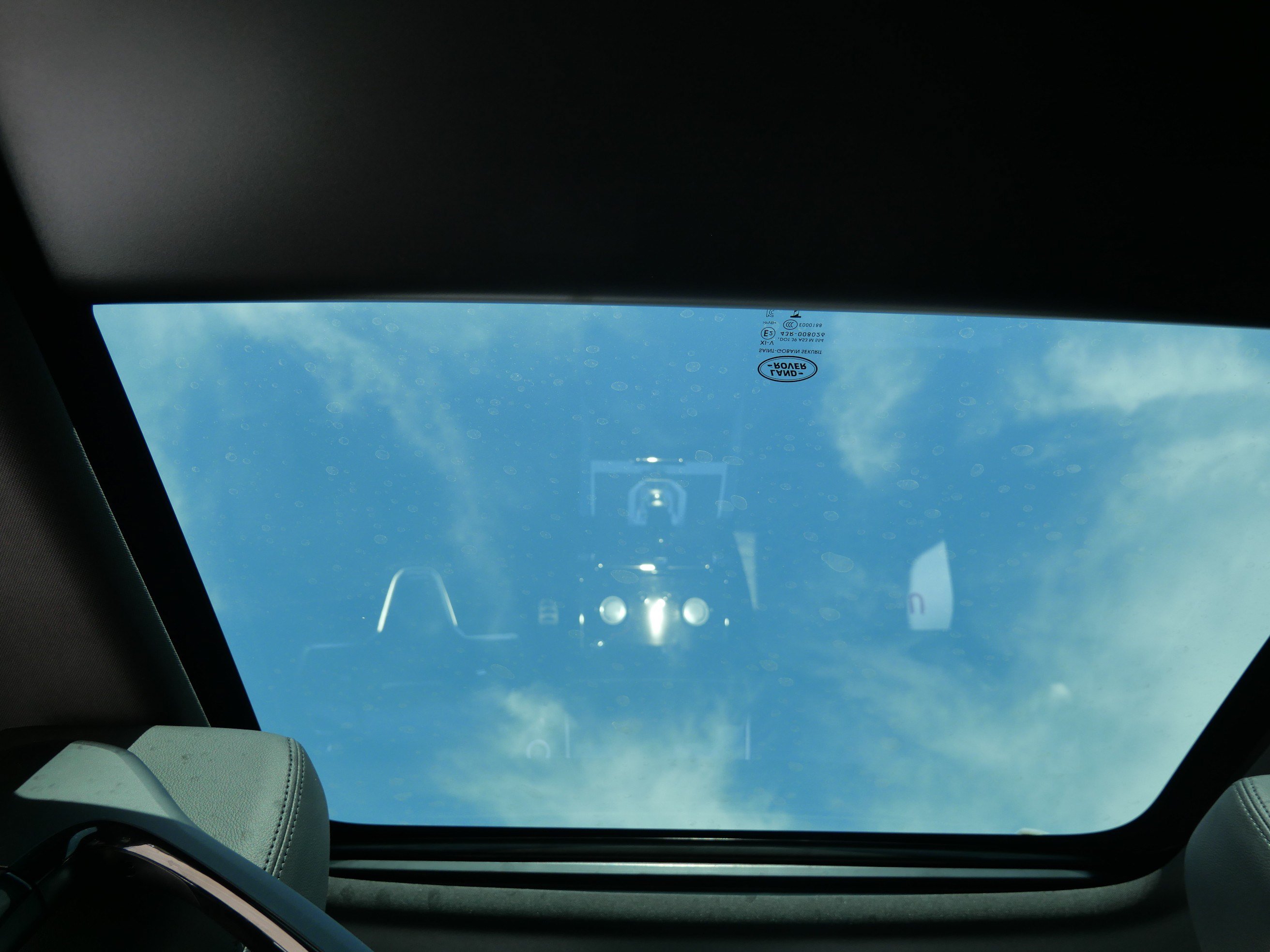 Used 2023 Land Rover Range Rover Evoque R-Dynamic SE AWD/4WD image 19