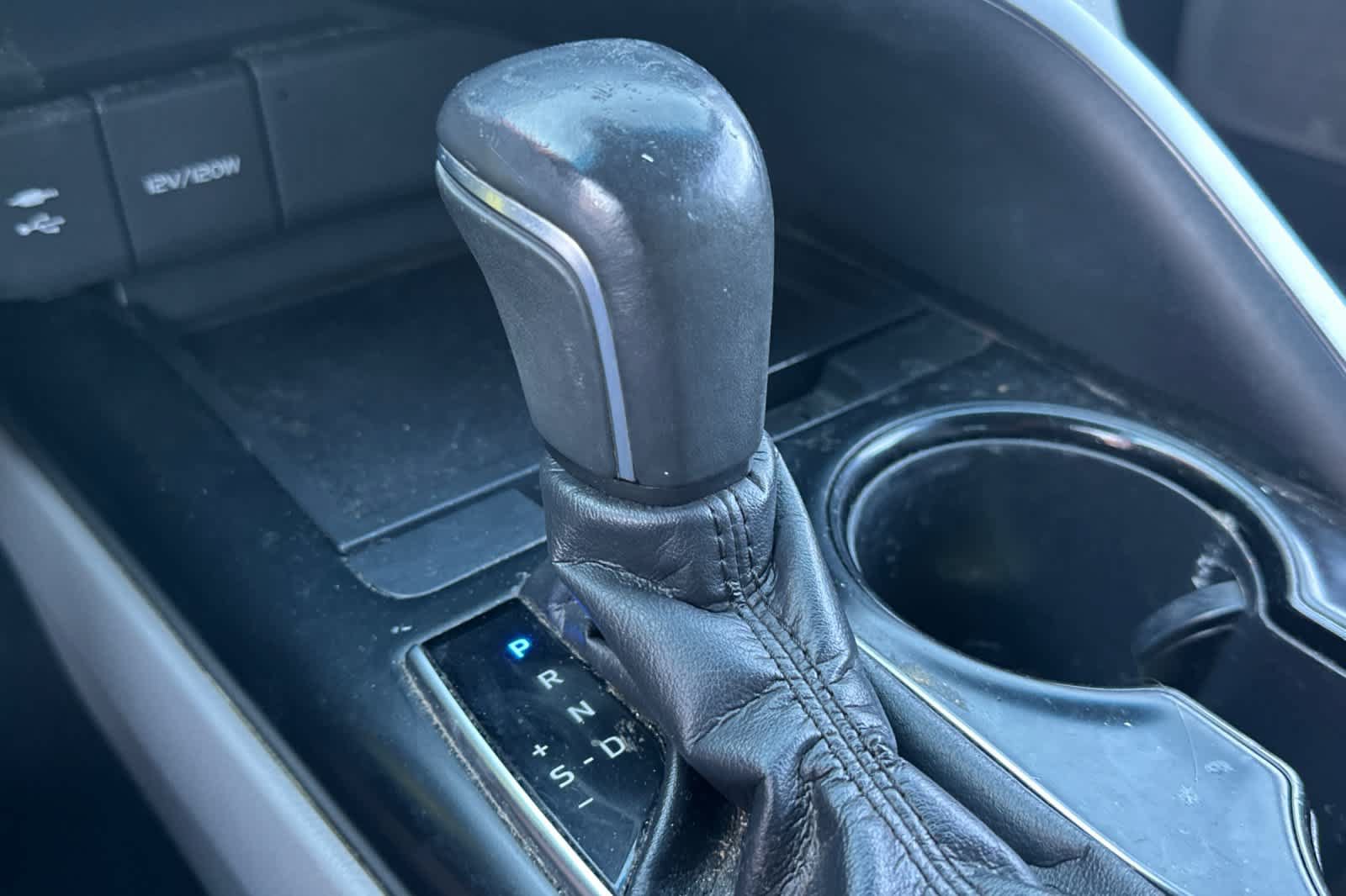 Used 2018 Toyota Camry SE FWD image 22