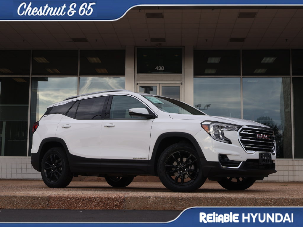 Used 2022 GMC Terrain SLT AWD/4WD image 2