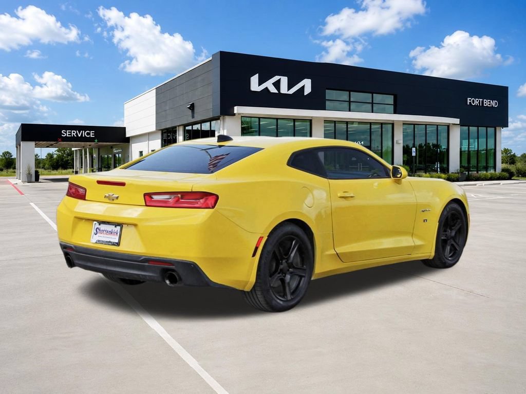 Used 2017 Chevrolet Camaro LT RWD image 5