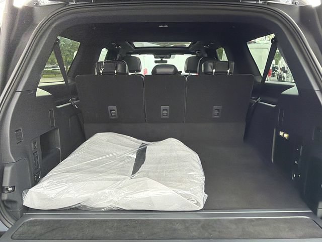 New 2025 Lincoln Navigator L Reserve w/ Jet Appearance Package AWD/4WD image 21