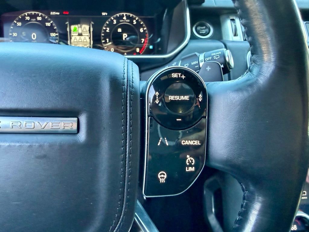 Used 2018 Land Rover Range Rover HSE image 25